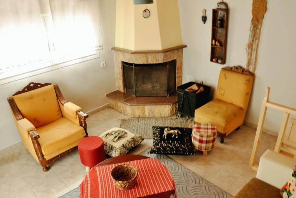Tasoulashome 1-Μονοκατοικια Με Αυλη Komotiní Ngoại thất bức ảnh